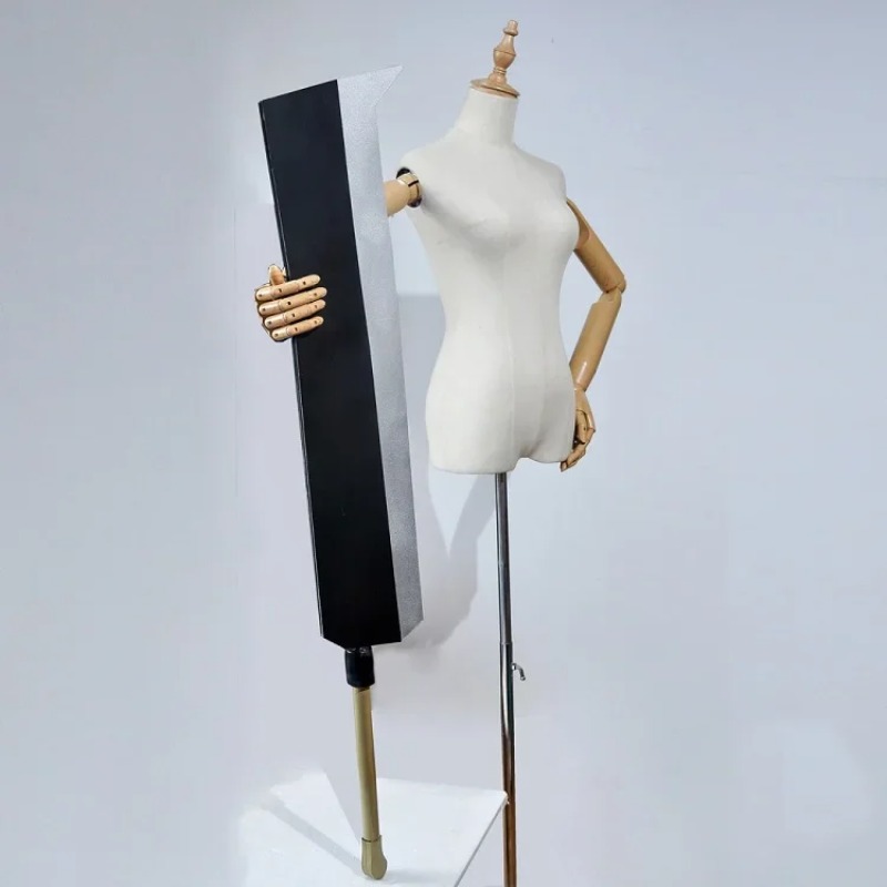 Cellule in Azione! Spada Macro - Cosplay Prop Works recensione e prezzo
