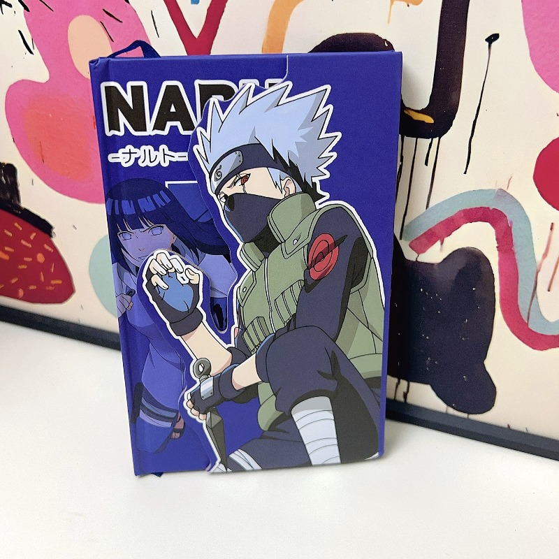 Libro con pagine a colori di A - Cosplay Prop Book recensione e prezzo