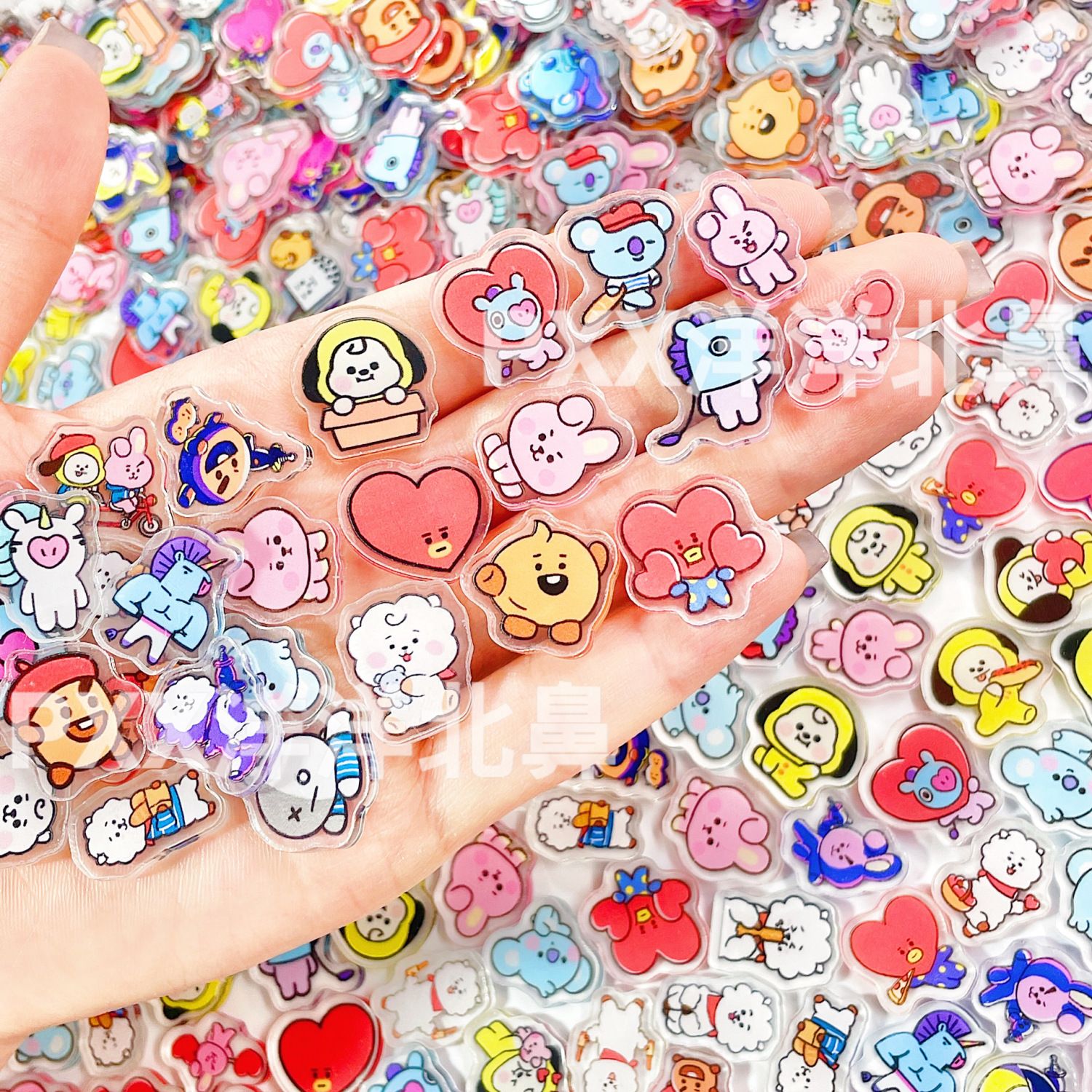 100 pezzi BT21 BTS in acrilico - Cosplay Material For Prop recensione e prezzo